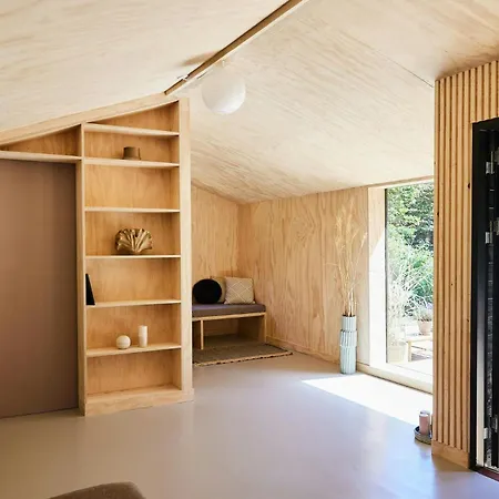 Let Inside And Outside Meet In Fjordly